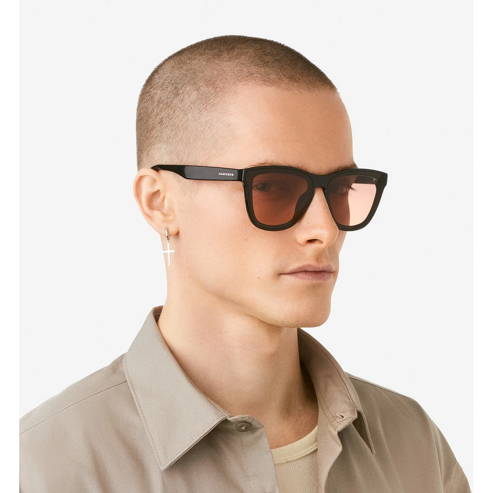 HAWKERS  Downtown Max - Dark Grey Pink Polarized