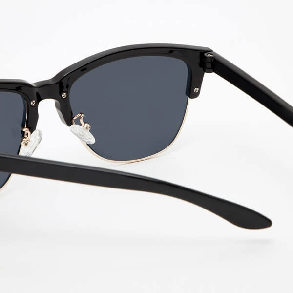 HAWKERS Diamond Black - Dark Classic TR18