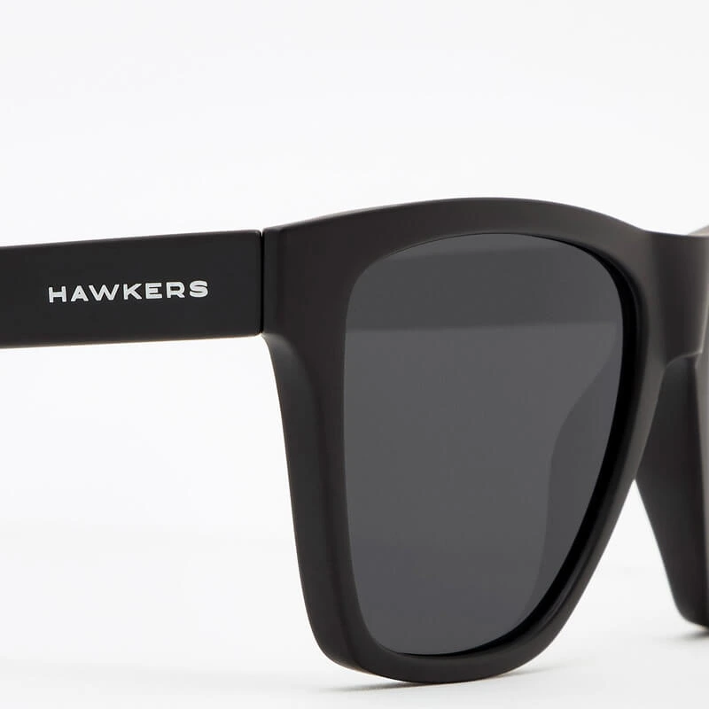 HAWKERS Carbon Black - Dark One LS / Polarized